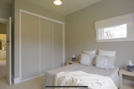 Photo of property in 9 Martin Avenue, Beckenham, Christchurch, 8023