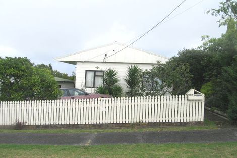 Photo of property in 19 Huka Road, Birkenhead, Auckland, 0626