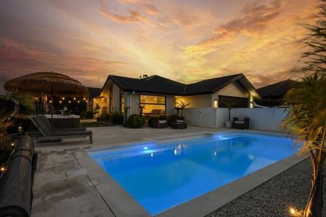 Photo of property in 19 Les Wakefield Road, Mapua, 7005