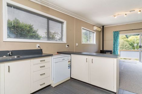 Photo of property in 186 Kaikorai Valley Road, Bradford, Dunedin, 9011