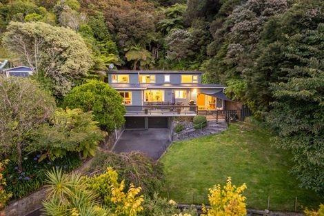 Photo of property in 50 Ngahere Street, Stokes Valley, Lower Hutt, 5019