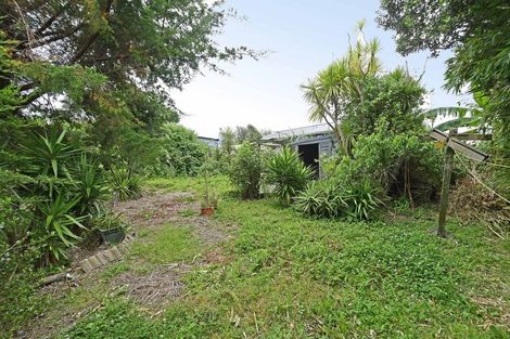 Photo of property in 37 Totara Road, Leigh, 0985