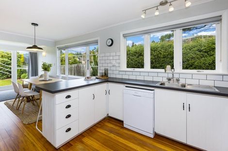 Photo of property in 3 Kashmir Avenue, Clouston Park, Upper Hutt, 5018