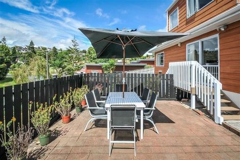 Photo of property in 2/20 Hogans Road, Glenfield, Auckland, 0629