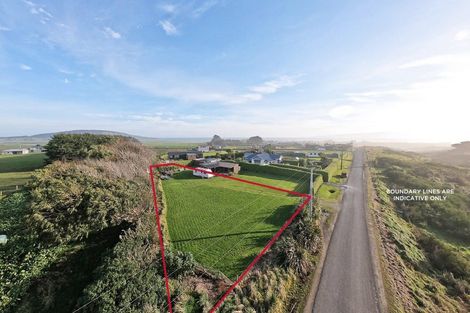 Photo of property in 70 Dover Street, Orepuki, Riverton, 9881