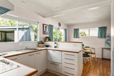 Photo of property in 15 Byron Street, Te Hapara, Gisborne, 4010