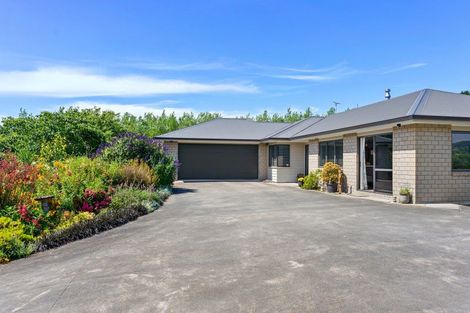 Photo of property in 205 Taylors Road, Otaki, 5583