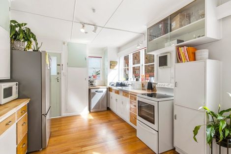 Photo of property in 29 View Road, Houghton Bay, Wellington, 6023