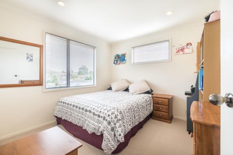 Photo of property in 25b Gardner Avenue, New Lynn, Auckland, 0600