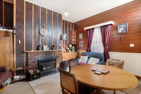 Photo of property in 140 Gonville Avenue, Gonville, Whanganui, 4501