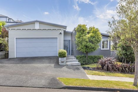 Photo of property in 3 Kaweka Close, Aotea, Porirua, 5024