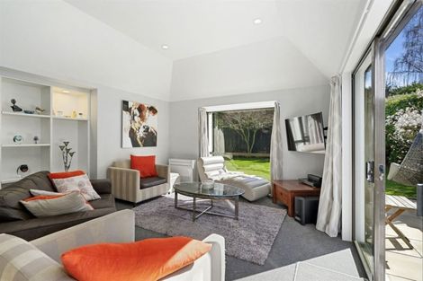 Photo of property in 6b Highgate Avenue, Merivale, Christchurch, 8014