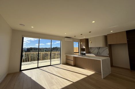 Photo of property in 9 Puihi Crescent, Massey, 0614