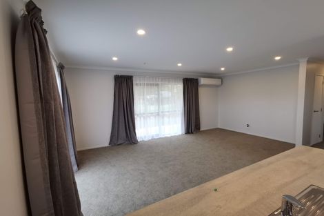 Photo of property in 14 Hull Road, Waiuku, 2123