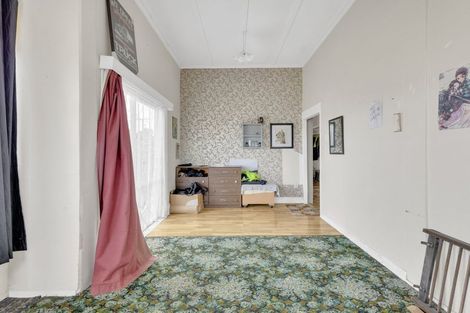 Photo of property in 61 Swinburn Street, Dannevirke, 4930