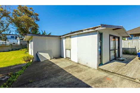 Photo of property in 12 Nicola Place, Mangere, Auckland, 2022