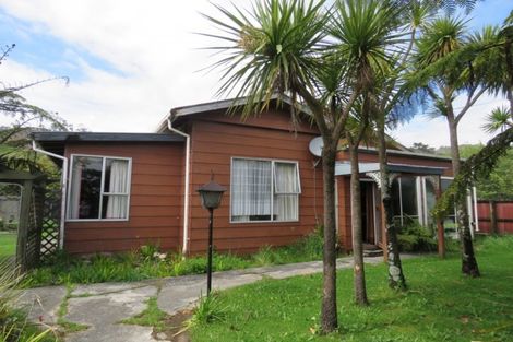 Photo of property in 20 Main Rd Ngakawau, Ngakawau, 7824