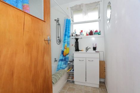 Photo of property in 11 Ngahina Street, Marton, 4710