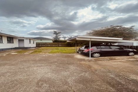 Photo of property in 1/56 Hayr Road, Three Kings, Auckland, 1042