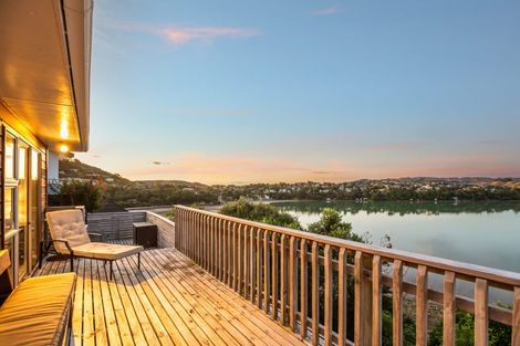 Photo of property in 37 Bosun Terrace, Whitby, Porirua, 5024