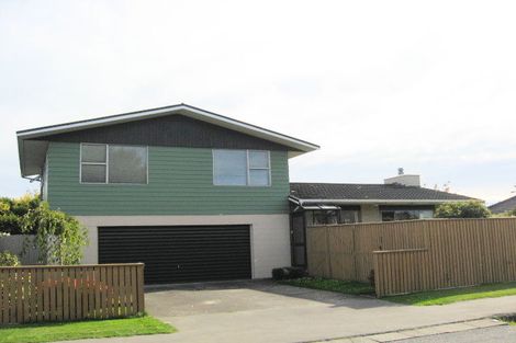 Photo of property in 4 Bucknell Street, Sockburn, Christchurch, 8042