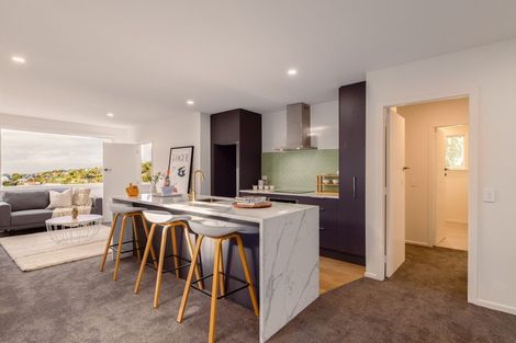 Photo of property in 119 Mount Pleasant Road, Mount Pleasant, Christchurch, 8081