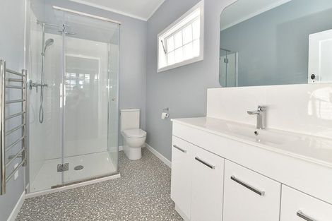 Photo of property in 1 Mary Keane Lane, Parakai, 0830