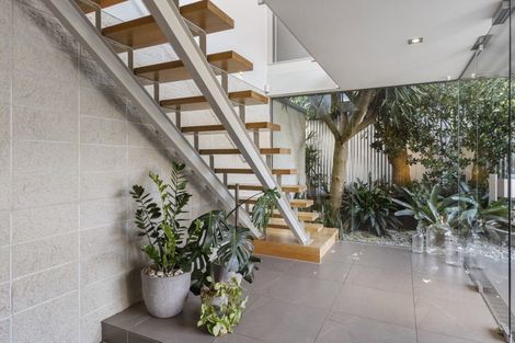 Photo of property in 7 Peel Street, Westmere, Auckland, 1022