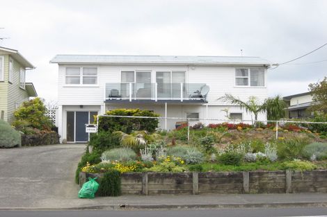 Photo of property in 1003 Whangaparaoa Road, Tindalls Beach, Whangaparaoa, 0930