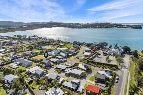 Photo of property in 15 Citrus Place, Mangawhai, 0505