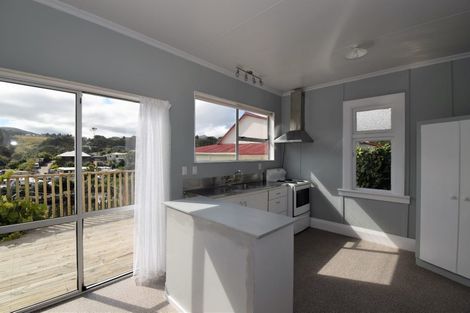 Photo of property in 5 Bath Street, Brighton, Dunedin, 9035