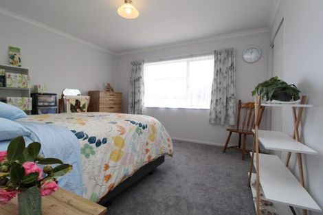 Photo of property in 73 North Street, Mokau, 4376