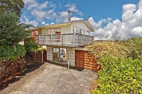 Photo of property in 4 Cheval Drive, Totara Vale, Auckland, 0629