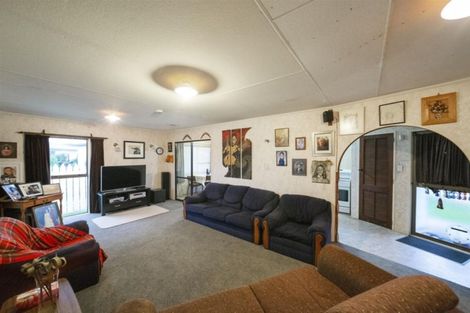 Photo of property in 16 Manuka Place, Hawera, 4610