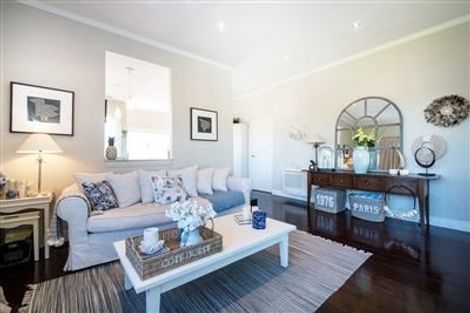 Photo of property in 1/41 Seaview Avenue, Northcote, Auckland, 0627