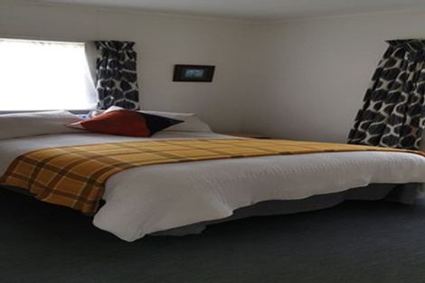 Photo of property in 58 Owhiro Bay Parade, Owhiro Bay, Wellington, 6023