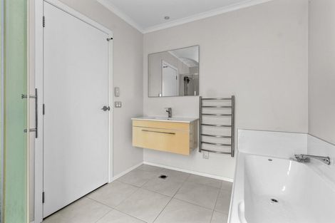 Photo of property in 9 Ridgedale Crescent, Flagstaff, Hamilton, 3210