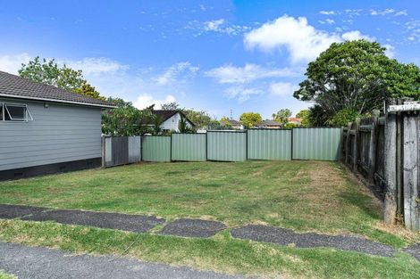 Photo of property in 6 Karina Place, Glen Eden, Auckland, 0602