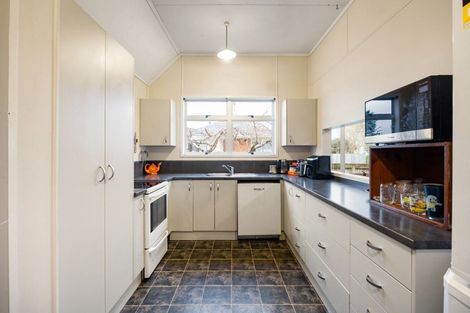 Photo of property in 19 Morrow Avenue, St Andrews, Hamilton, 3200