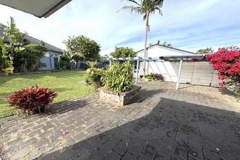 Photo of property in 18 Roysfield Lane, Sunnyhills, Auckland, 2010