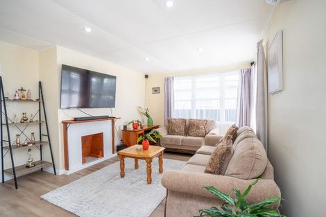 Photo of property in 24 Seddon Street, Takaro, Palmerston North, 4412