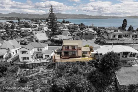 Photo of property in 87 Harbour View Road, Omokoroa, 3114