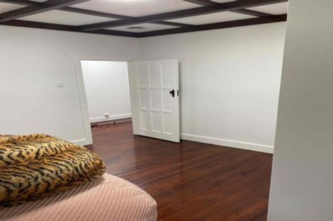 Photo of property in 1072 Great North Road, Point Chevalier, Auckland, 1022