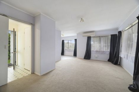 Photo of property in 15a Beech Place, Owhata, Rotorua, 3010