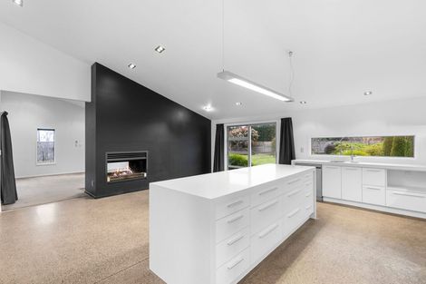 Photo of property in 51 Waikawa Beach Road, Manakau, Levin, 5573