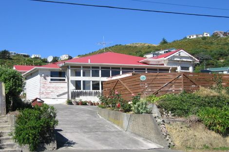 Photo of property in 73 Tiber Street, Island Bay, Wellington, 6023