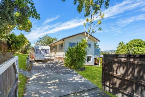 Photo of property in 22 Redwood Drive, Massey, Auckland, 0614