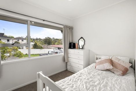 Photo of property in 1/57 Nor'east Drive, Torbay, Auckland, 0632