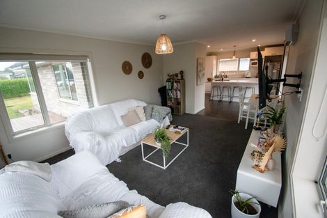 Photo of property in 4 Cromer Place, New Brighton, Christchurch, 8062