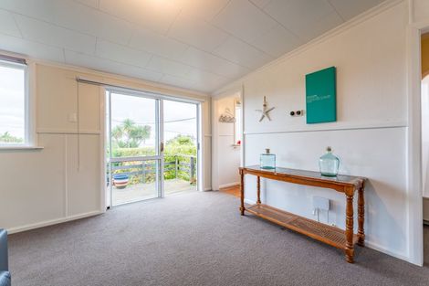 Photo of property in 42 Stirling Street, Kakanui, Oamaru, 9495